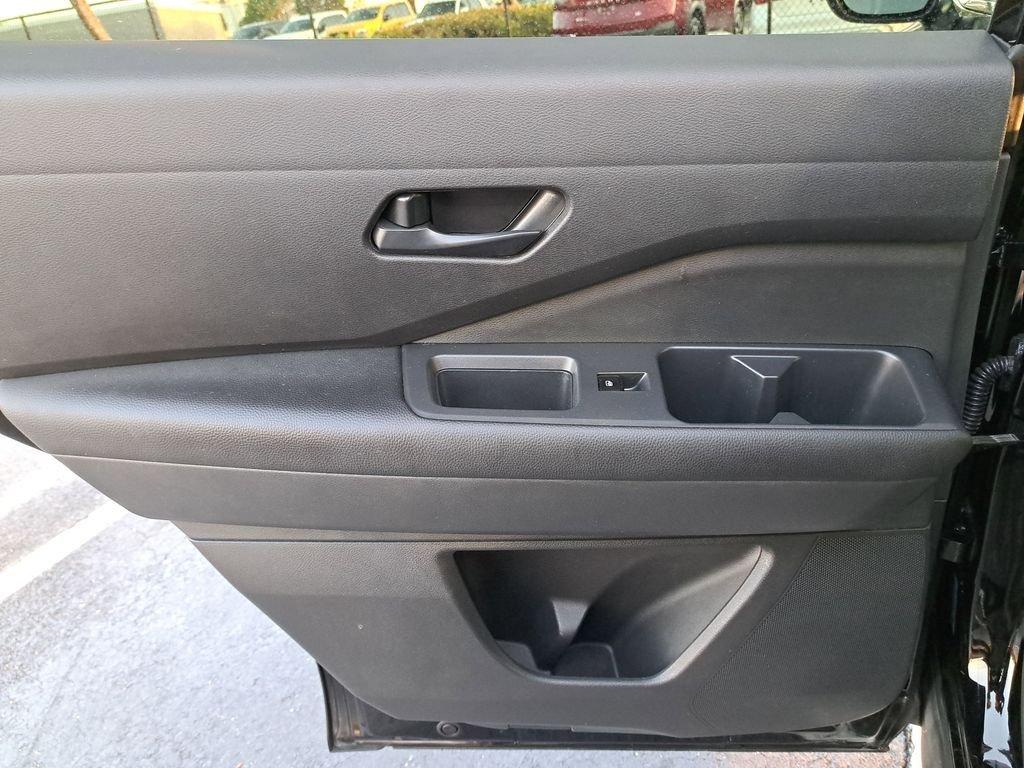 Nissan Pathfinder Sv - Thumbnail 19