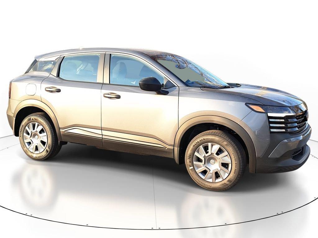 Nissan Kicks S - Thumbnail 3