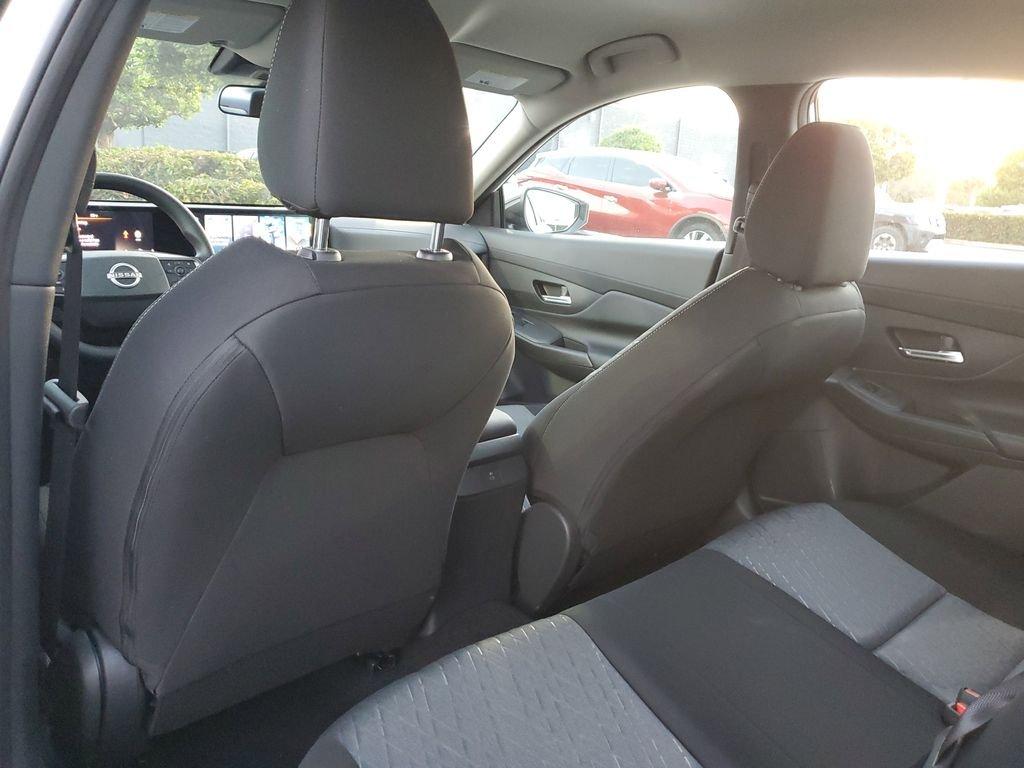 Nissan Sentra Sv - Thumbnail 13