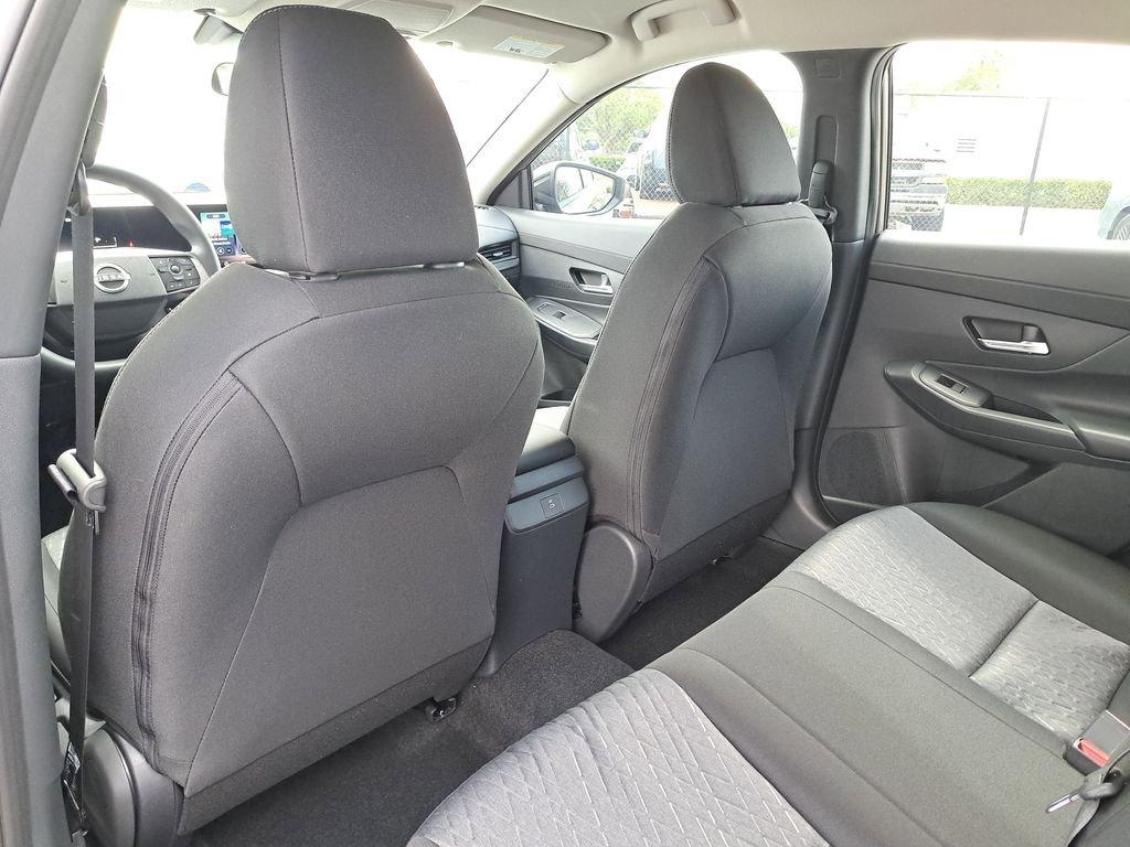 Nissan Sentra Sv - Thumbnail 12