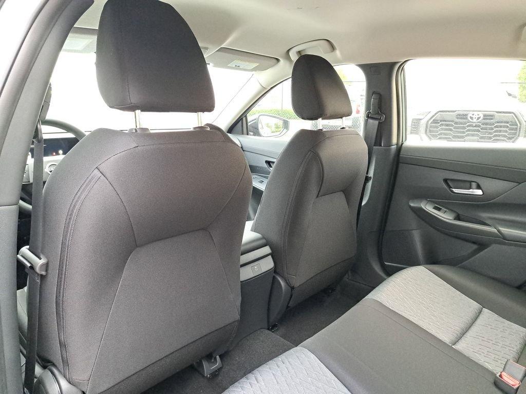 Nissan Sentra Sv - Thumbnail 12