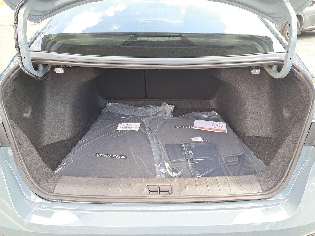 Nissan Sentra Sv - Thumbnail 11