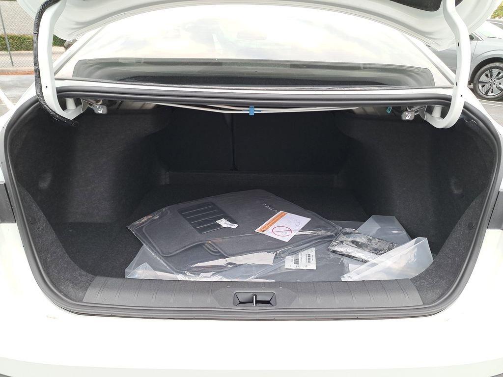 Nissan Sentra Sv - Thumbnail 11