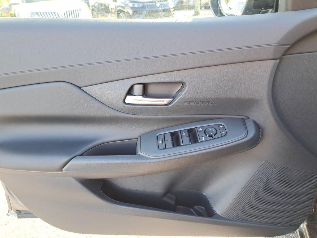 Nissan Sentra Sv - Thumbnail 20