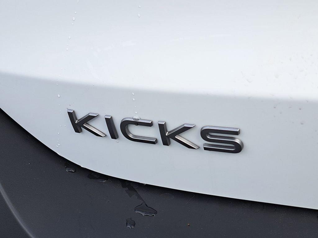 Nissan Kicks Sv - Thumbnail 10