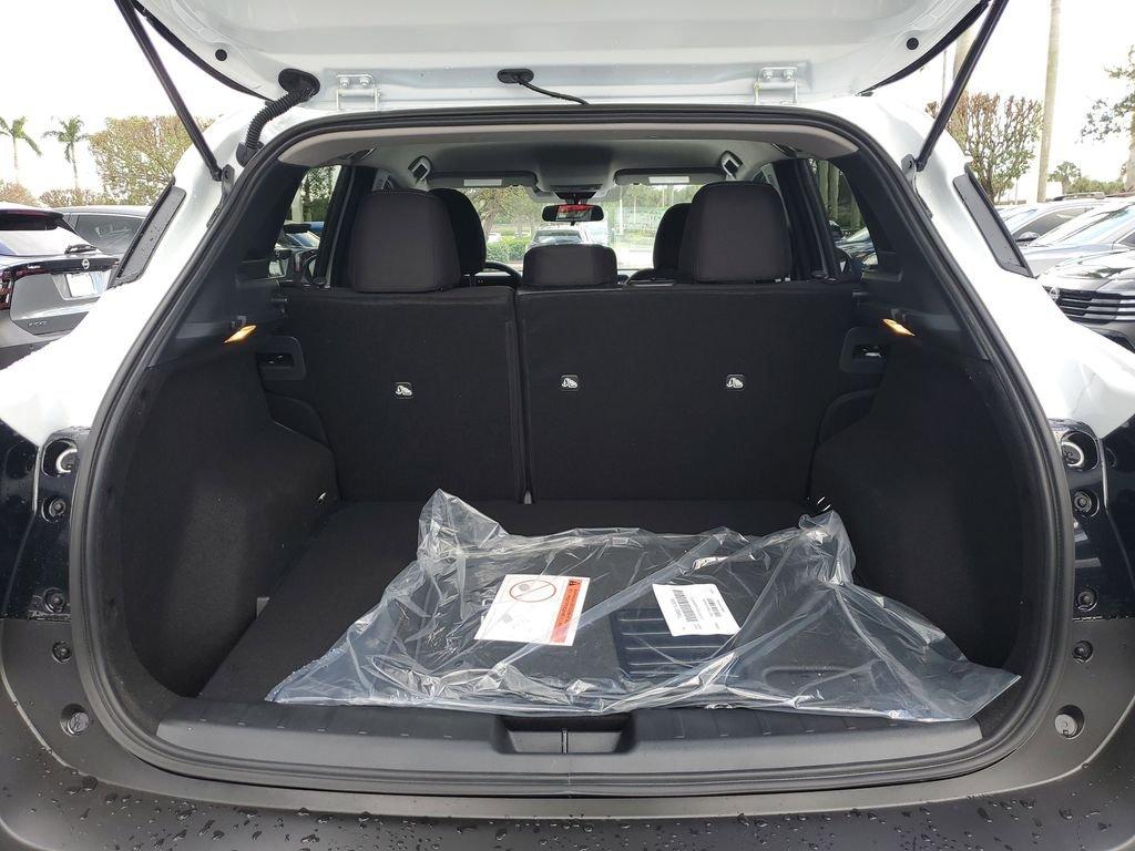 Nissan Kicks Sv - Thumbnail 11