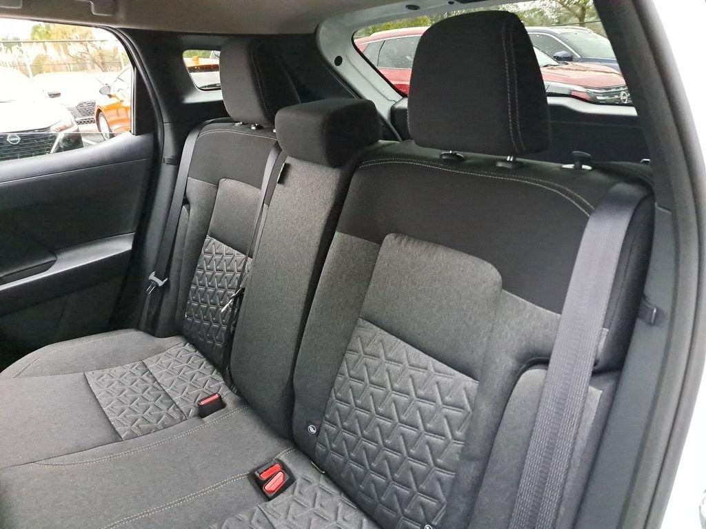 Nissan Kicks Sv - Thumbnail 14