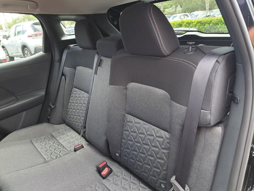 Nissan Kicks Sv - Thumbnail 14