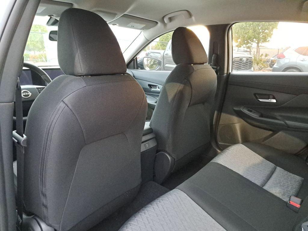 Nissan Sentra Sv - Thumbnail 11