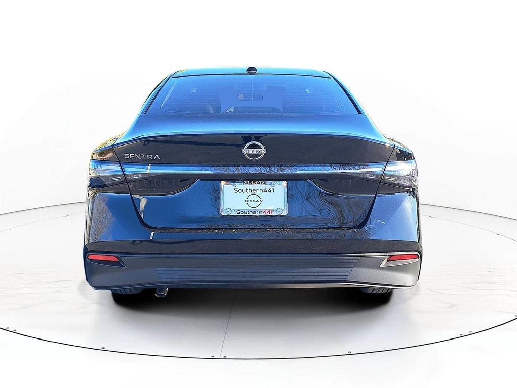 Nissan Sentra Sv - Thumbnail 7