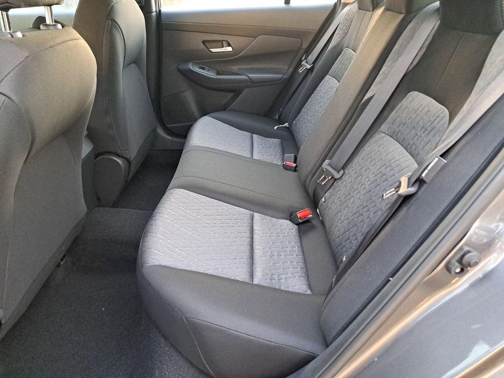 Nissan Sentra Sv - Thumbnail 13