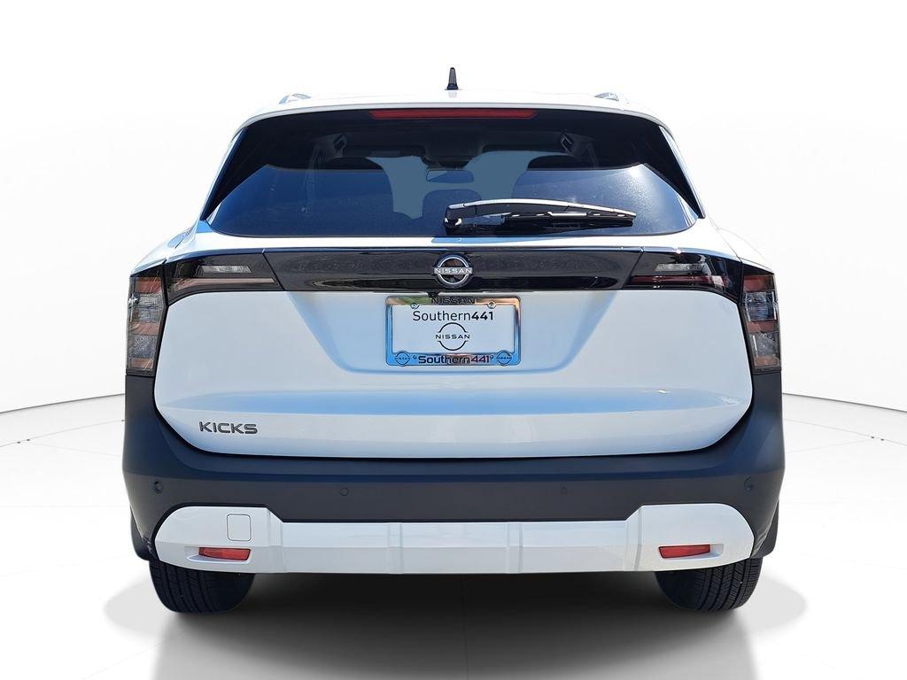 Nissan Kicks Sv - Thumbnail 7