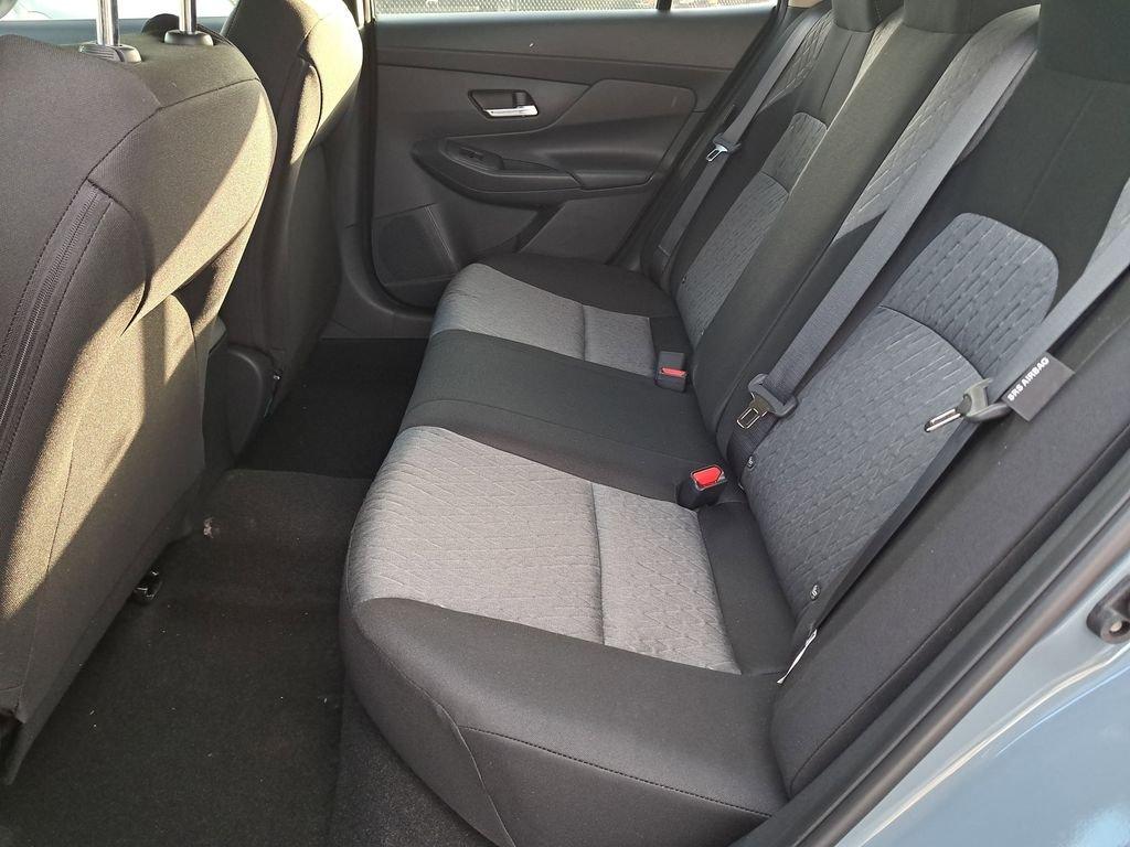 Nissan Sentra Sv - Thumbnail 12