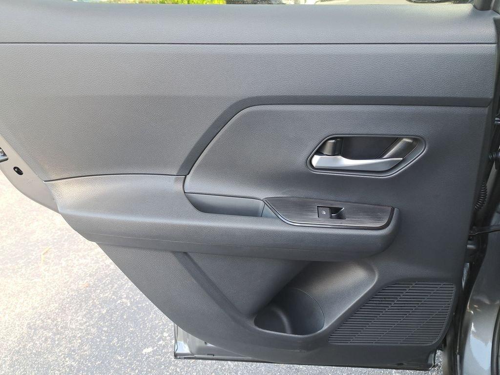 Nissan Kicks Sv - Thumbnail 15