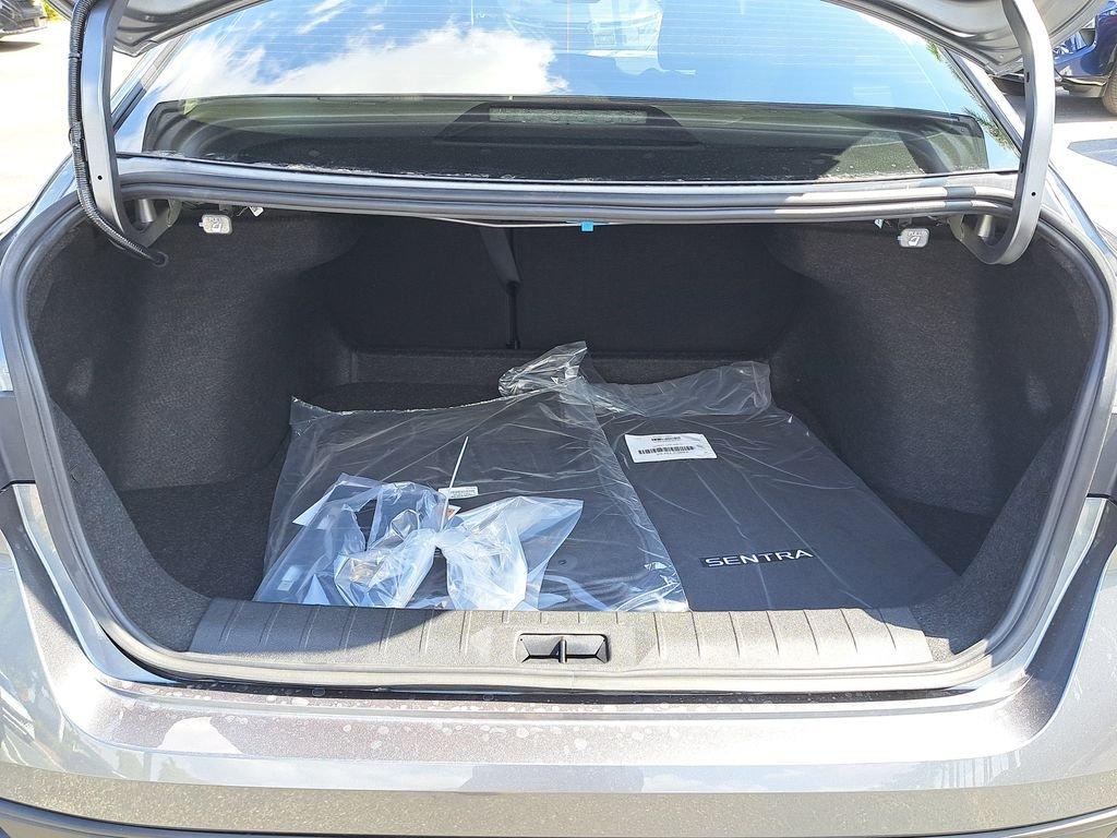 Nissan Sentra Sv - Thumbnail 11