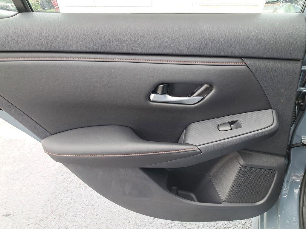 Nissan Sentra Sr - Thumbnail 15