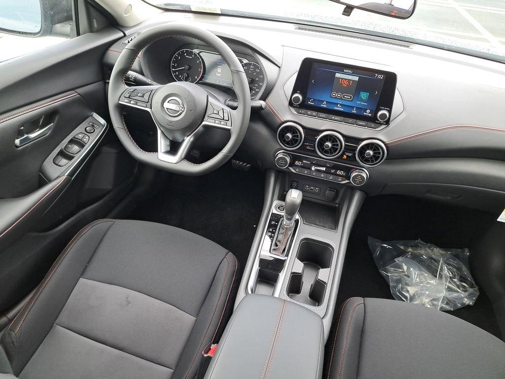 Nissan Sentra Sr - Thumbnail 16