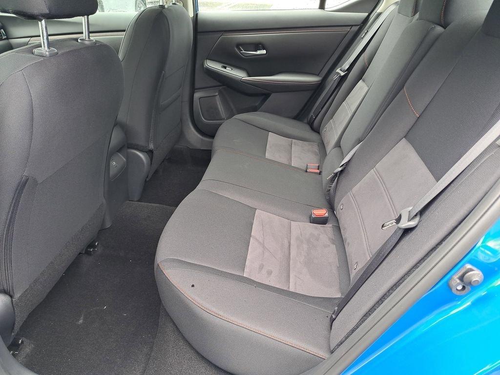 Nissan Sentra Sr - Thumbnail 13