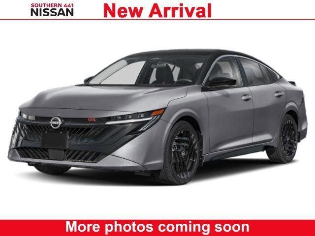 Nissan Sentra Sr - Thumbnail 2