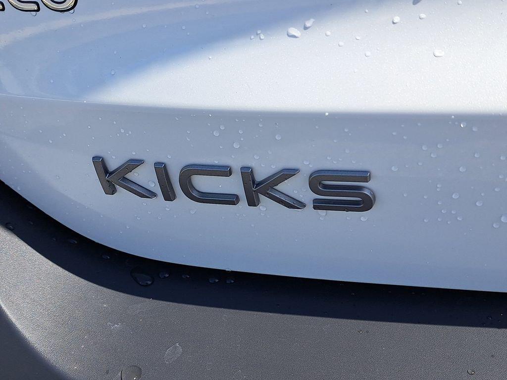 Nissan Kicks Sv - Thumbnail 10