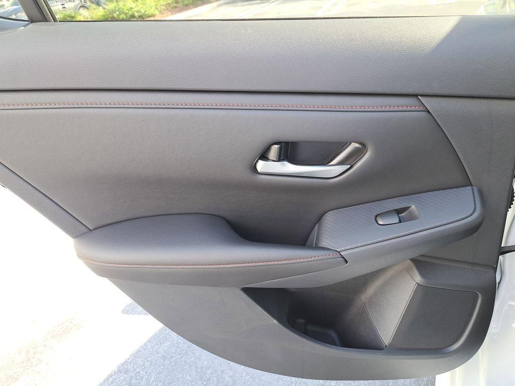 Nissan Sentra Sr - Thumbnail 15