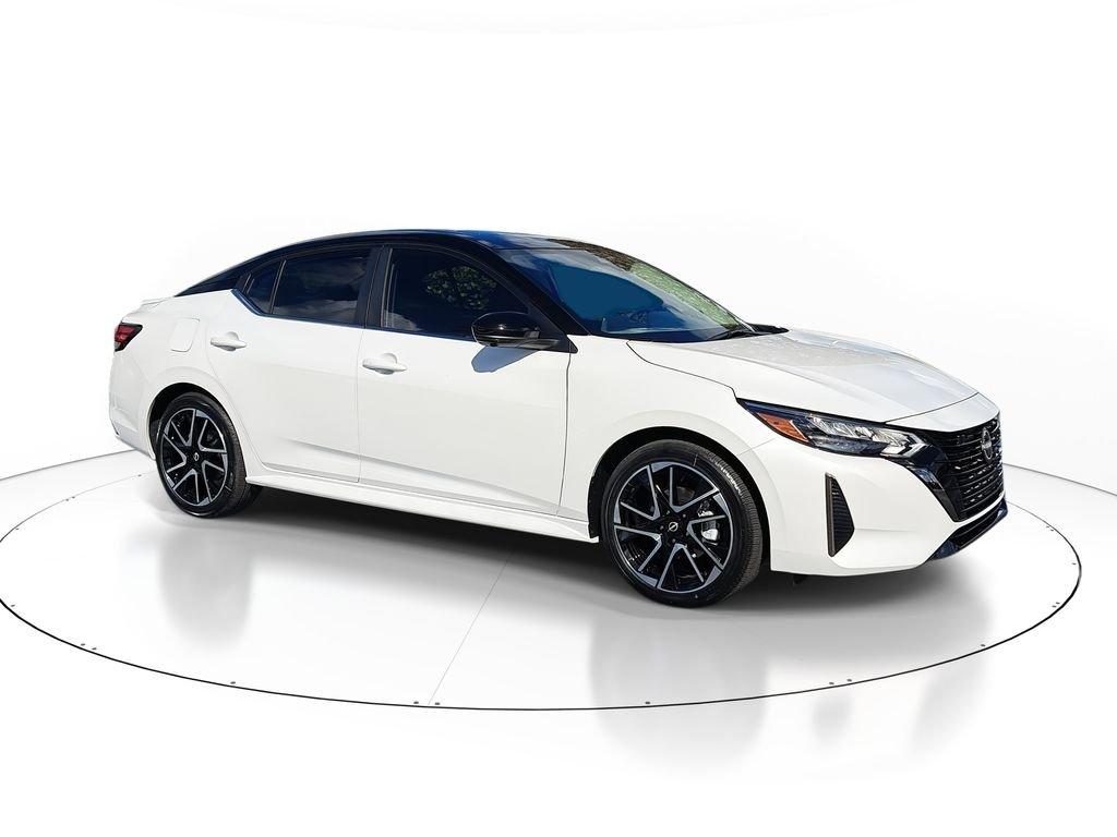 Nissan Sentra Sr - Thumbnail 3