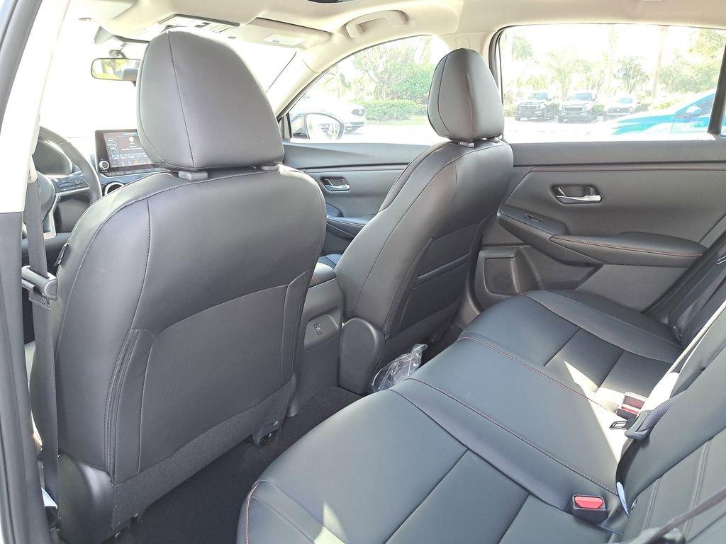 Nissan Sentra Sr - Thumbnail 12