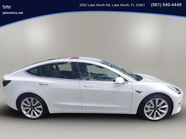 TESLA MODEL 3 - Thumbnail 4