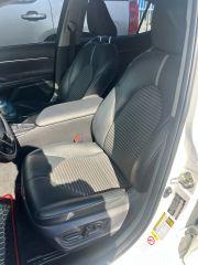 Toyota Camry - Thumbnail 5