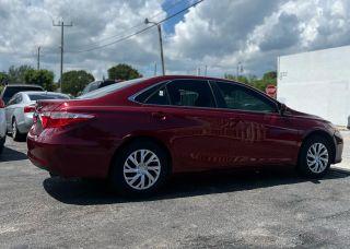 Toyota Camry - Thumbnail 9