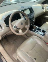 Nissan Pathfinder - Thumbnail 4