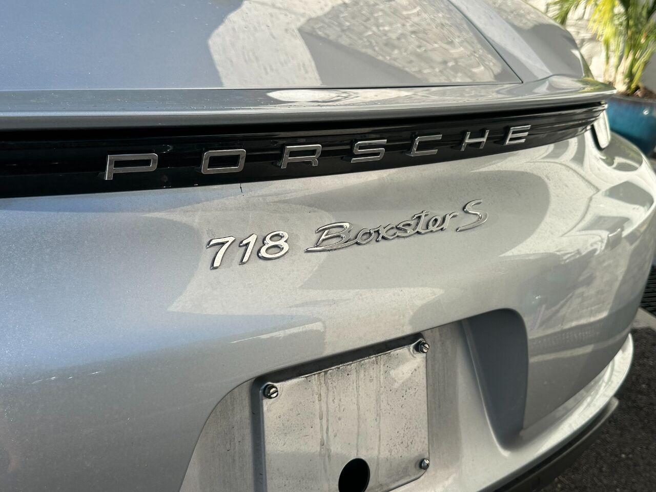 Porsche 718 Boxster - Thumbnail 11