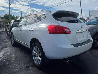 Toyota Camry - Thumbnail 2