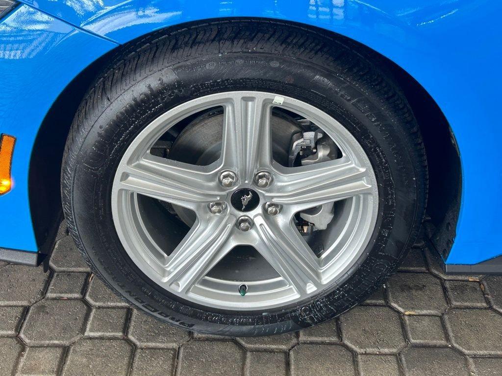 Ford Mustang Ecoboost® Fastback Rwd Fastback - Thumbnail 16