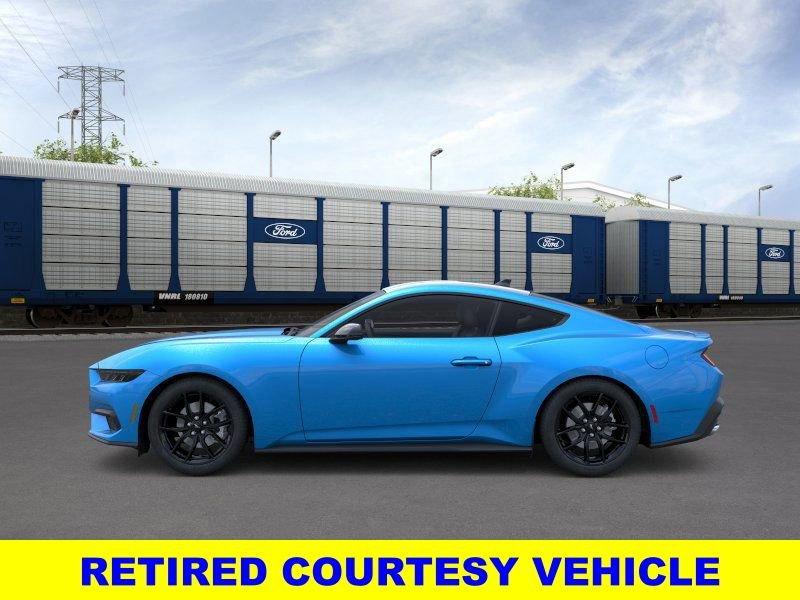 Ford Mustang Ecoboost® Premium Fastback Rwd Fastback - Thumbnail 5