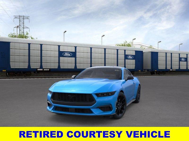 Ford Mustang Ecoboost® Premium Fastback Rwd Fastback - Thumbnail 4