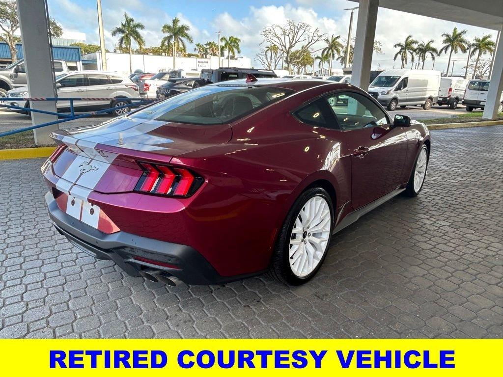 Ford Mustang Ecoboost® Premium Fastback Rwd Fastback - Thumbnail 6