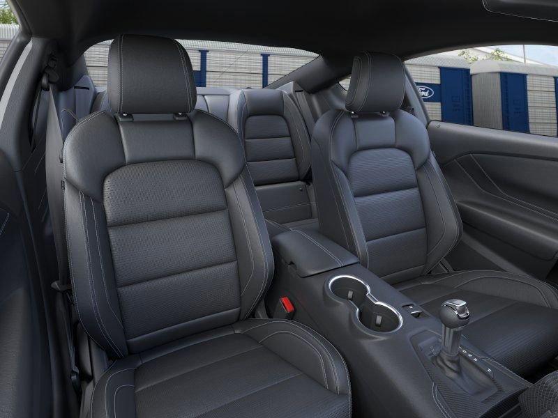 Ford Mustang Ecoboost® Premium Fastback Rwd Fastback - Thumbnail 11