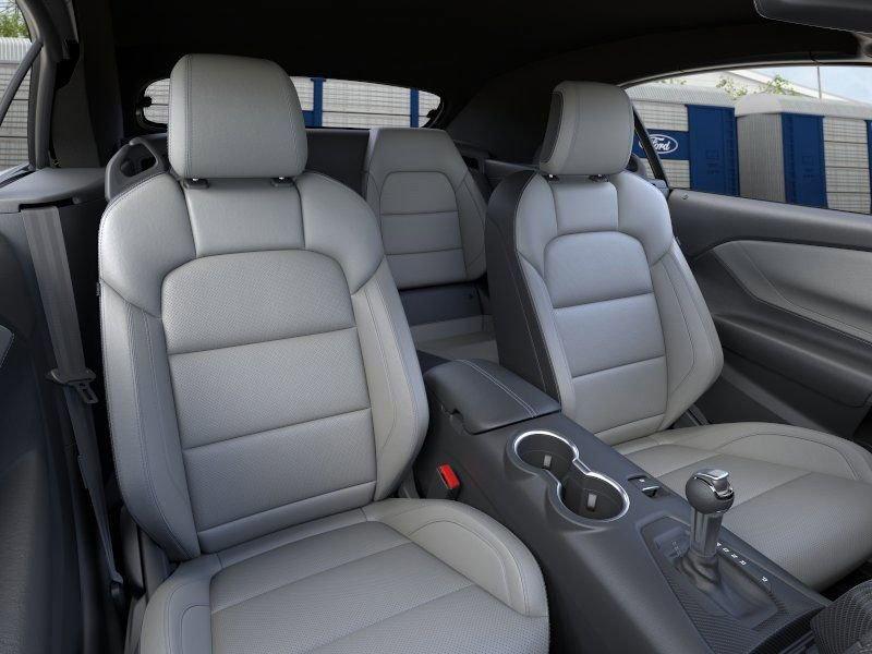 Ford Mustang Gt Premium Convertible Rwd Convertible - Thumbnail 12