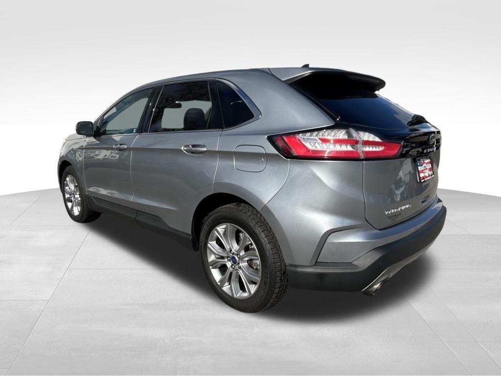 Ford Edge Titanium Awd 4 Door Suv - Thumbnail 9