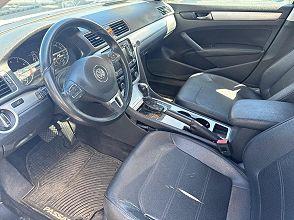 Volkswagen Passat - View 1