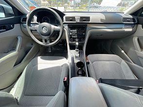 Volkswagen Passat - View 1