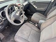 Toyota Matrix - Thumbnail 3