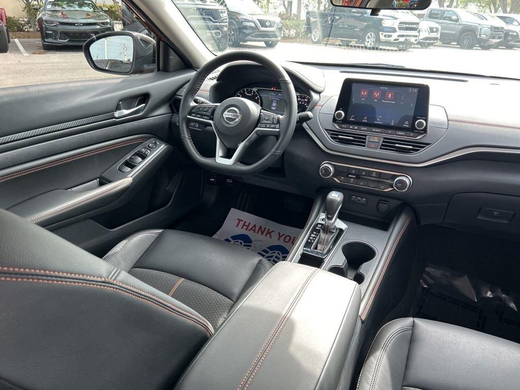 Nissan Altima 2.5 Sr - Thumbnail 11