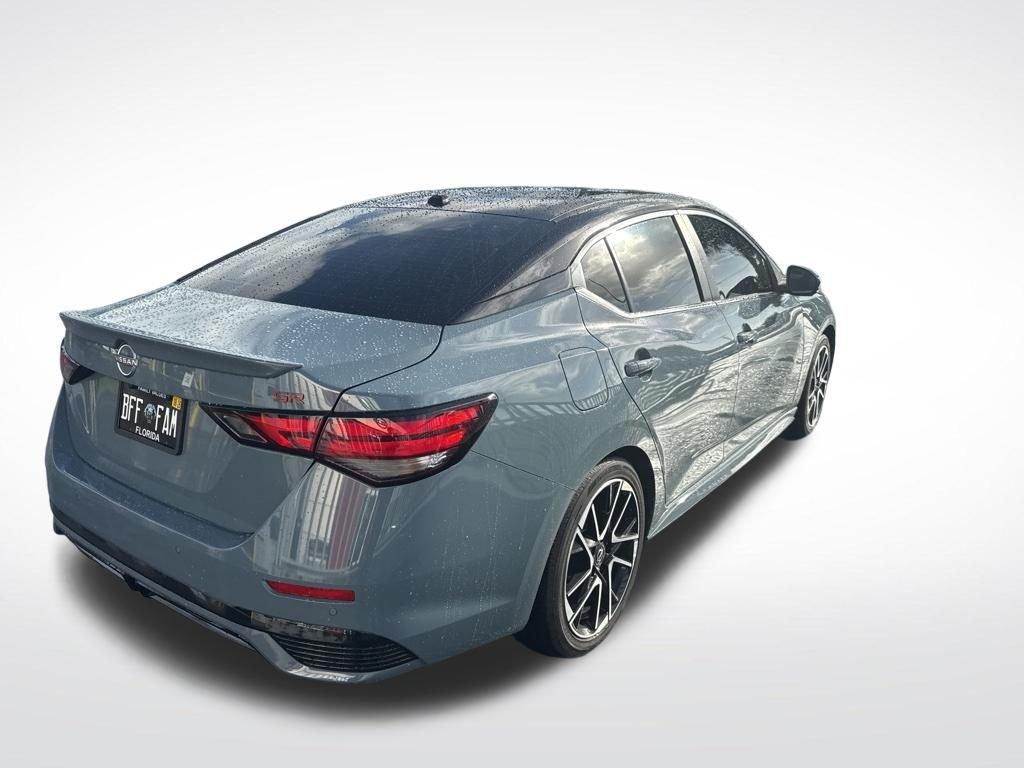 Nissan Sentra Sr - Thumbnail 5