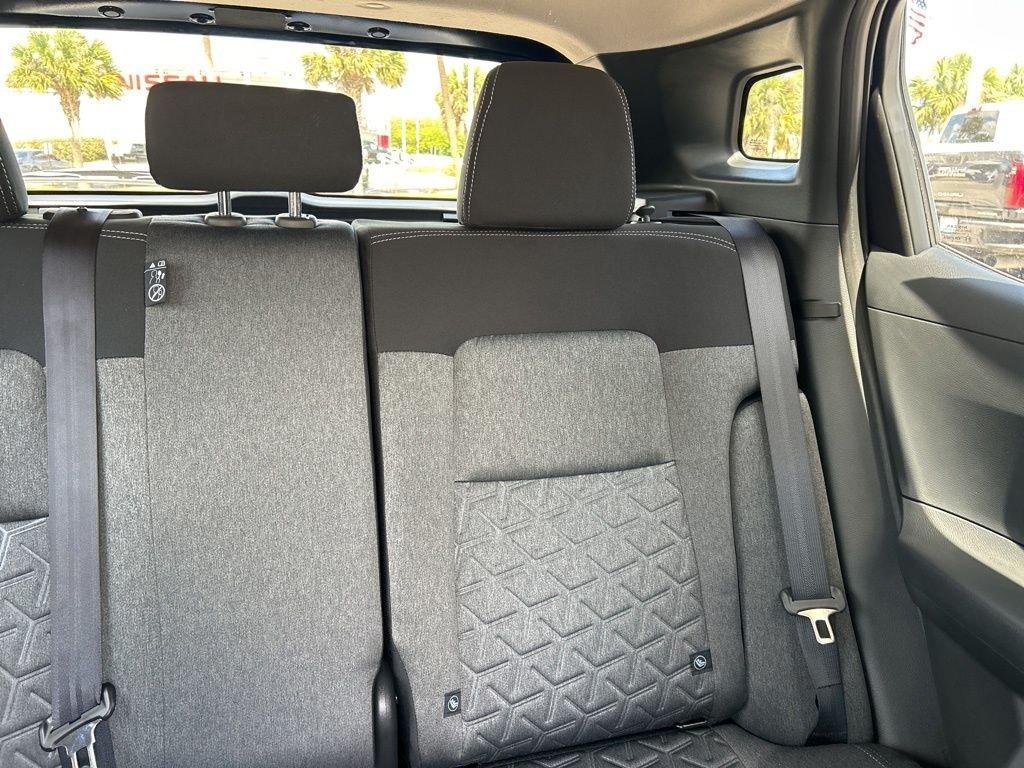 Nissan Kicks Sv - Thumbnail 16