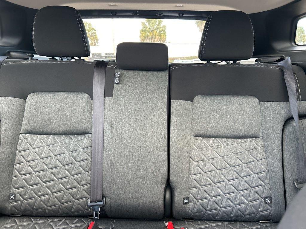 Nissan Kicks Sv - Thumbnail 15