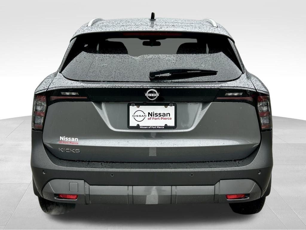 Nissan Kicks Sv - Thumbnail 8