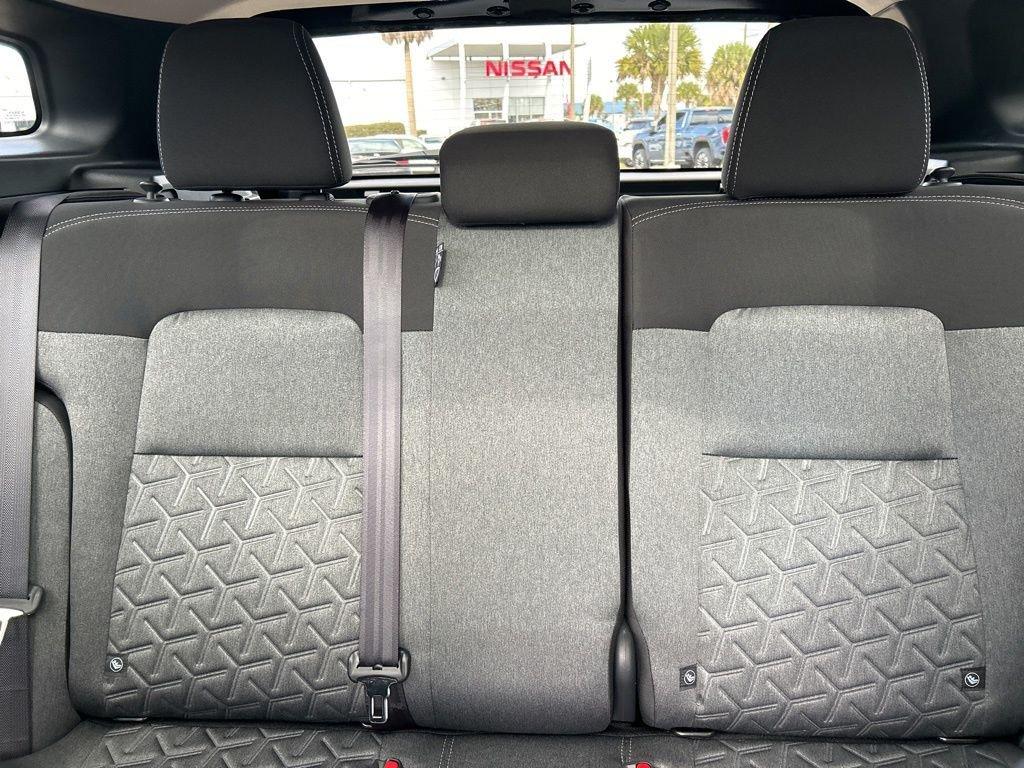 Nissan Kicks Sv - Thumbnail 16