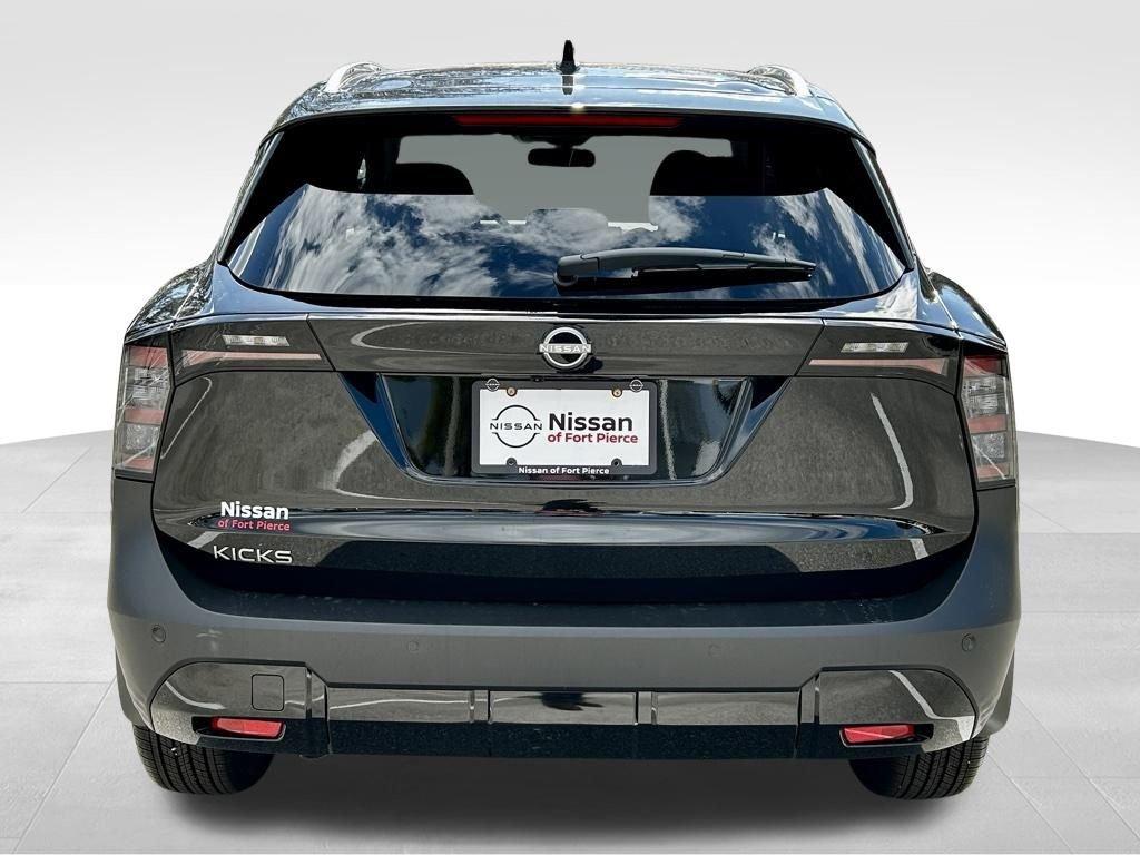 Nissan Kicks Sv - Thumbnail 8